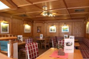 Posedenie v ubytovaní Hotel Lukashansl