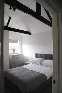 Galeriebild der Unterkunft Letting Serviced Apartments - Guards View, Windsor in Windsor