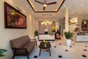 Hoi An Merrily De Art Hotel的休息区