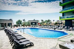 Gallery image of Sim Seaside Beach Resort in Mamaia Sat/Năvodari