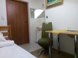 Posteľ alebo postele v izbe v ubytovaní Homestay Stróżówka