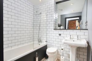 A bathroom at The Grand Manhattan Apartment in Central Leeds