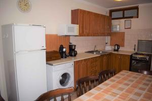 Holiday home in Siofok - Balaton 40757 8600 Siófok, Mikszáth Kálmán u. 81/A kép - 2
