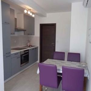 Kuchyňa alebo kuchynka v ubytovaní Apartments in Lopar - Insel Rab 40853