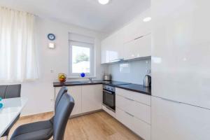 Fotografie z fotogalerie ubytování Apartment in Vir - Insel Vir 41244 v destinaci Vir
