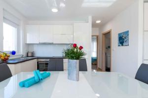 Fotografie z fotogalerie ubytování Apartment in Vir - Insel Vir 41244 v destinaci Vir