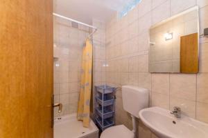 Fotografie z fotogalerie ubytování Apartments in Vir - Insel Vir 41292 v destinaci Vir