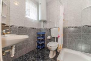 Fotografie z fotogalerie ubytování Apartments in Vir - Insel Vir 41292 v destinaci Vir