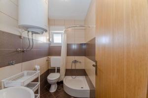 Fotografie z fotogalerie ubytování Apartments in Vir - Insel Vir 41292 v destinaci Vir