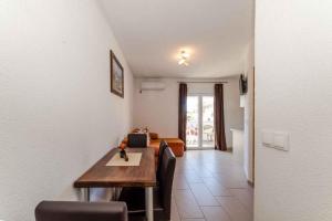 Fotografie z fotogalerie ubytování Apartments in Vir - Insel Vir 41292 v destinaci Vir