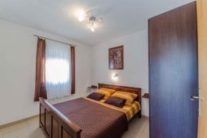 Fotografie z fotogalerie ubytování Apartments in Vir - Insel Vir 41292 v destinaci Vir