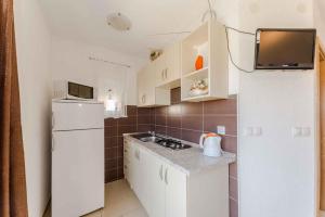Fotografie z fotogalerie ubytování Apartments in Vir - Insel Vir 41292 v destinaci Vir