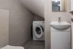 Fotografie z fotogalerie ubytování Apartments in Vir - Insel Vir 41247 v destinaci Vir