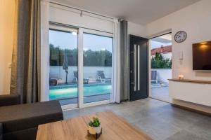 Fotografie z fotogalerie ubytování Apartments in Vir - Insel Vir 41247 v destinaci Vir