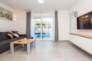 Fotografie z fotogalerie ubytování Apartments in Vir - Insel Vir 41247 v destinaci Vir