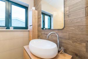 Fotografie z fotogalerie ubytování Holiday home in Privlaka - Zadar Riviera 41336 v destinaci Privlaka