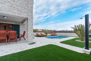 Fotografie z fotogalerie ubytování Holiday home in Privlaka - Zadar Riviera 41336 v destinaci Privlaka