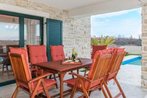 Fotografie z fotogalerie ubytování Holiday home in Privlaka - Zadar Riviera 41336 v destinaci Privlaka