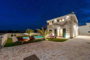 Fotografie z fotogalerie ubytování Holiday home in Privlaka - Zadar Riviera 41336 v destinaci Privlaka