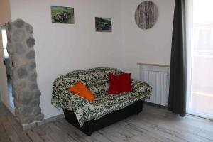 A bed or beds in a room at Apartment in Lazise - Gardasee 40490