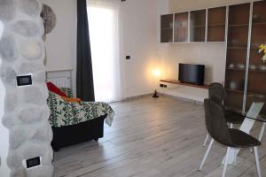 A television and/or entertainment centre at Apartment in Lazise - Gardasee 40490