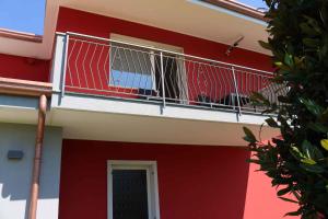 A balcony or terrace at Apartment in Lazise - Gardasee 40490