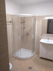 Koupelna v ubytování Apartment in Balatonlelle 40765