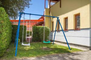 Fotografia z galérie ubytovania Apartment in Balatonmariafürdo 40858 v destinácii Balatonmáriafürdő