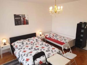 Un pat sau paturi într-o cameră la Apartment in Postojna 40258