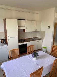 Fotografie z fotogalerie ubytování Apartments in Rab/Insel Rab 39960 v Rabu