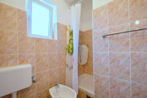 Fotografia z galérie ubytovania Apartment in Njivice/Insel Krk 13276 v Njivice