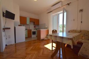 Fotografia z galérie ubytovania Apartments in Njivice/Insel Krk 13278 v Njivice + 19 fotografií