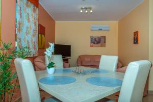 Posedenie v ubytovaní Apartment in Dramalj 41531
