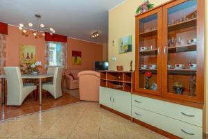 Posedenie v ubytovaní Apartment in Dramalj 41531