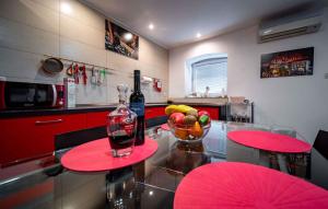 Fotografia z galérie ubytovania Apartment in Rijeka 38167 v destinácii Rijeka