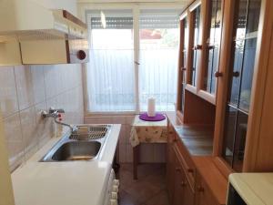 Kúpeľňa v ubytovaní Holiday home in Balatonfenyves 38430