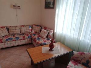 Posedenie v ubytovaní Holiday home in Balatonfenyves 38430
