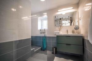 Kúpeľňa v ubytovaní Holiday home in Oprtalj - Istrien 37043