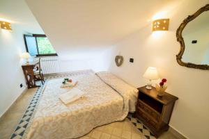 Posteľ alebo postele v izbe v ubytovaní Holiday home Montefiascone - Latium 30408