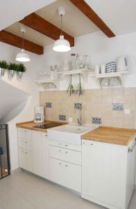 Zdjęcie z galerii obiektu Apartment in Fazana/Istrien 8457 w Fažanie
