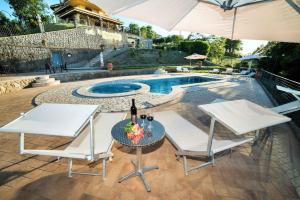 Bazén v ubytovaní Holiday home Montefiascone - Latium 30408 alebo v jeho blízkosti