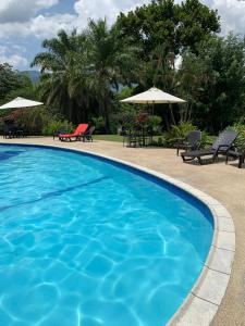 The swimming pool at or close to Villa Calusa