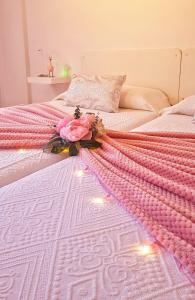 A bed or beds in a room at El Dorado Sun Las Américas by Vapagó Tenerife