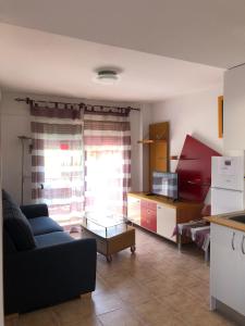 Una cocina o zona de cocina en FMM Apartamentos Magic Finestrat Benidorm Holidays