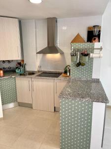 Kuchnia lub aneks kuchenny w obiekcie Casa Natuka - Vera Beach Relax