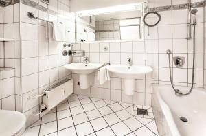 Koupelna v ubytování Strandhotel Monbijou GmbH garni