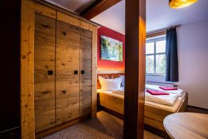 Postel nebo postele na pokoji v ubytování Berghotel Bärenstein