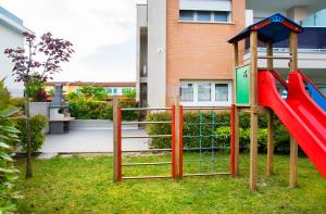 Sân chơi trẻ em tại Casa la Celeste