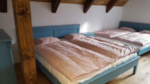 Postel nebo postele na pokoji v ubytování Holiday home in Horni Marsov 30398