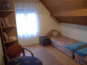 Posteľ alebo postele v izbe v ubytovaní Apartment in Siofok/Balaton 27717
